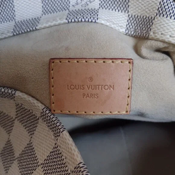 💯% authentic Louis Vuitton Artsy Azur - Picture 6 of 16
